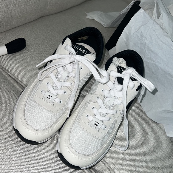 - Chanel sneakers - Picture 3 of 7